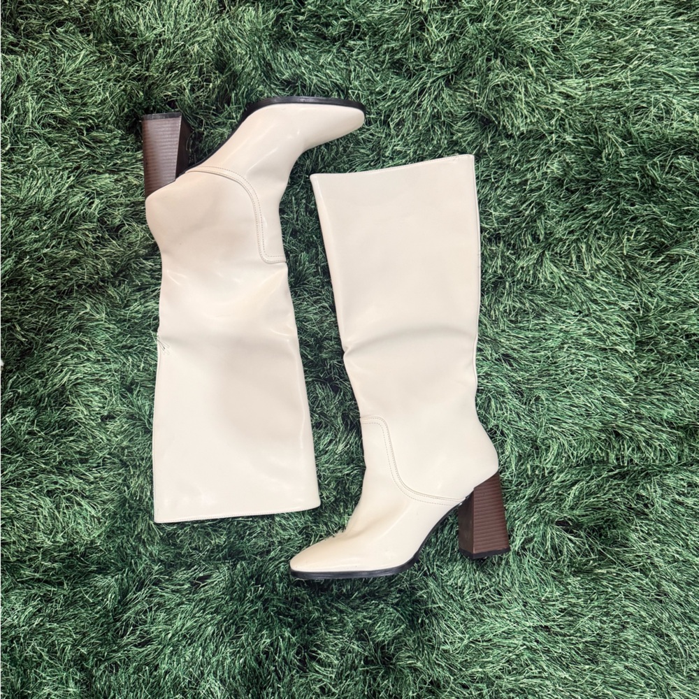 Elegant Cream Women's Boots
